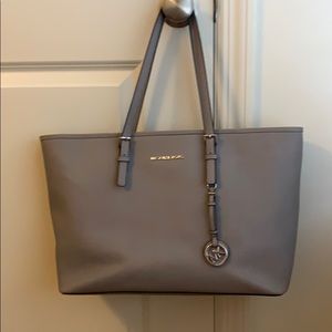 Michael Kors tote